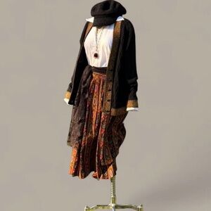 True vintage 70s boho set by Herman Geist